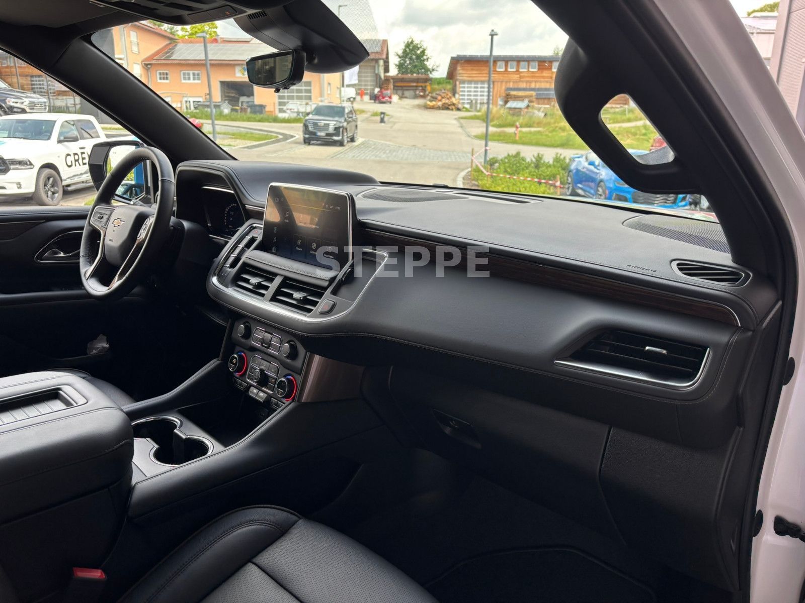 Chevrolet Tahoe 6,2 V8 LPG  High Country AHK  22Alu