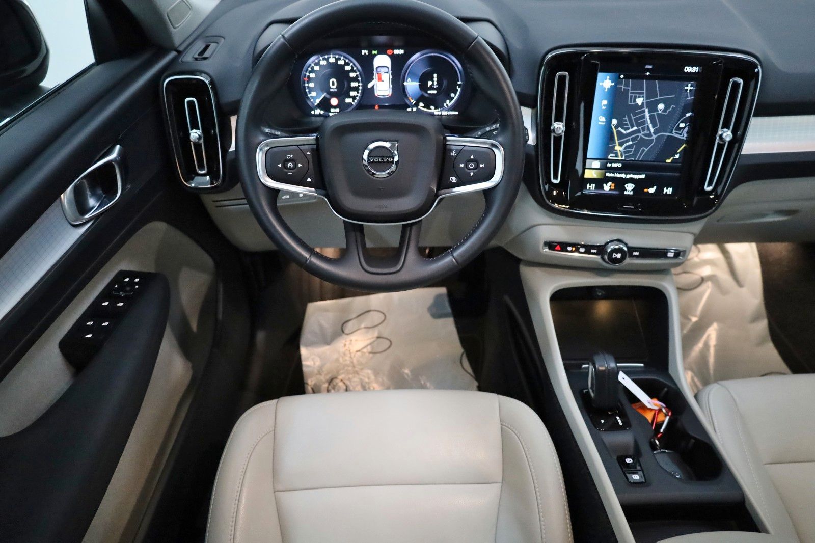 Fahrzeugabbildung Volvo XC40 T5 Inscription,Leder,Navi,LED,4xSH,Kamera