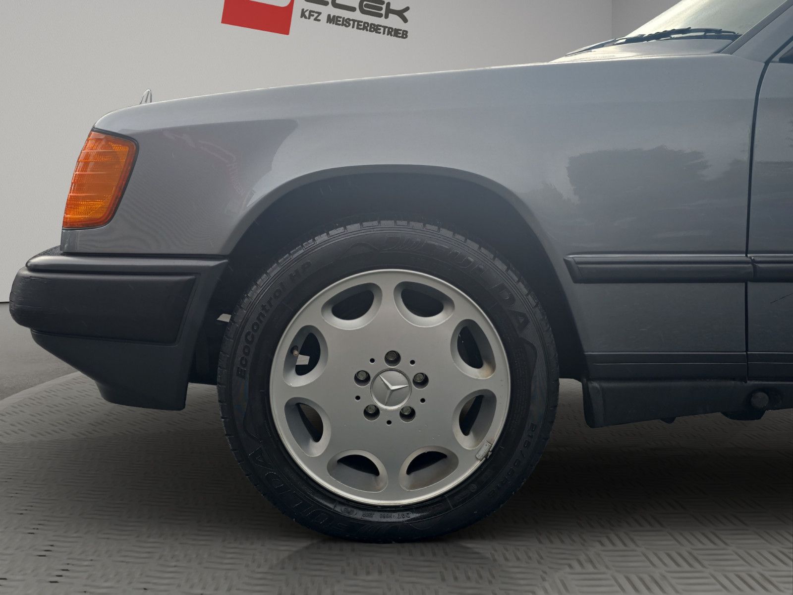 Fahrzeugabbildung Mercedes-Benz Automatik H Zulassung Nur 9 Tsd KM 1 A Zustand