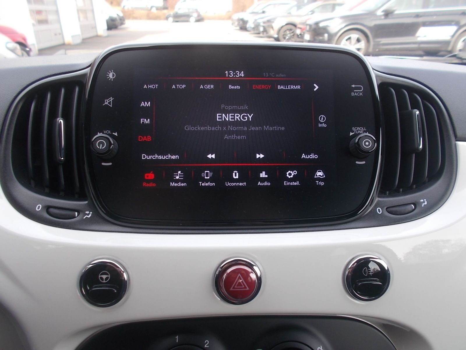 Fahrzeugabbildung Fiat 500 1.0 Mild Hybrid Club