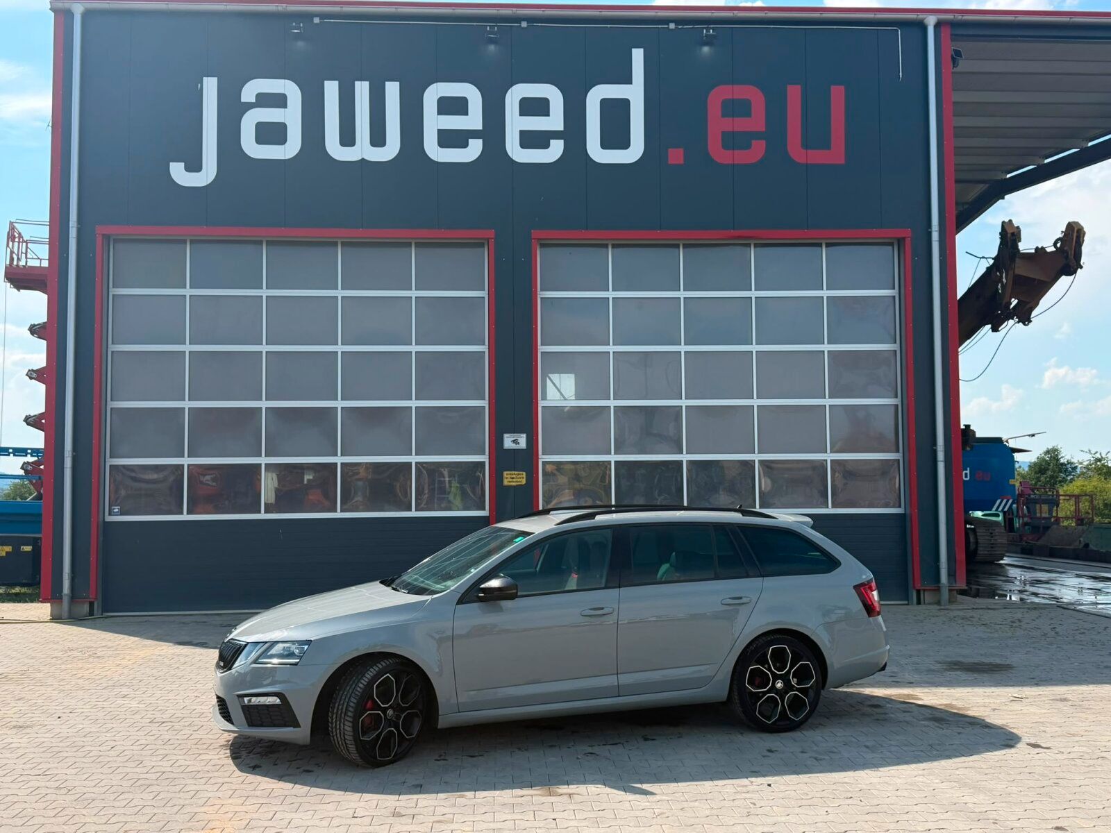 Fahrzeugabbildung SKODA OCTAVIA RS / 4x4 / NAVI