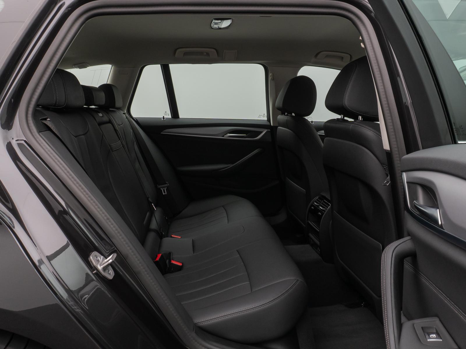 BMW 520 i DAB WLAN Cock Leder Sitzhzg LED Alarm PDC, миниатюра 27