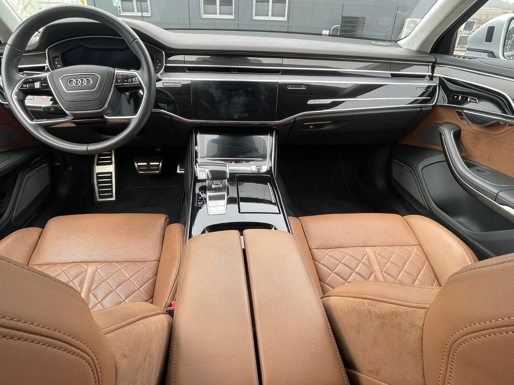 Audi S8