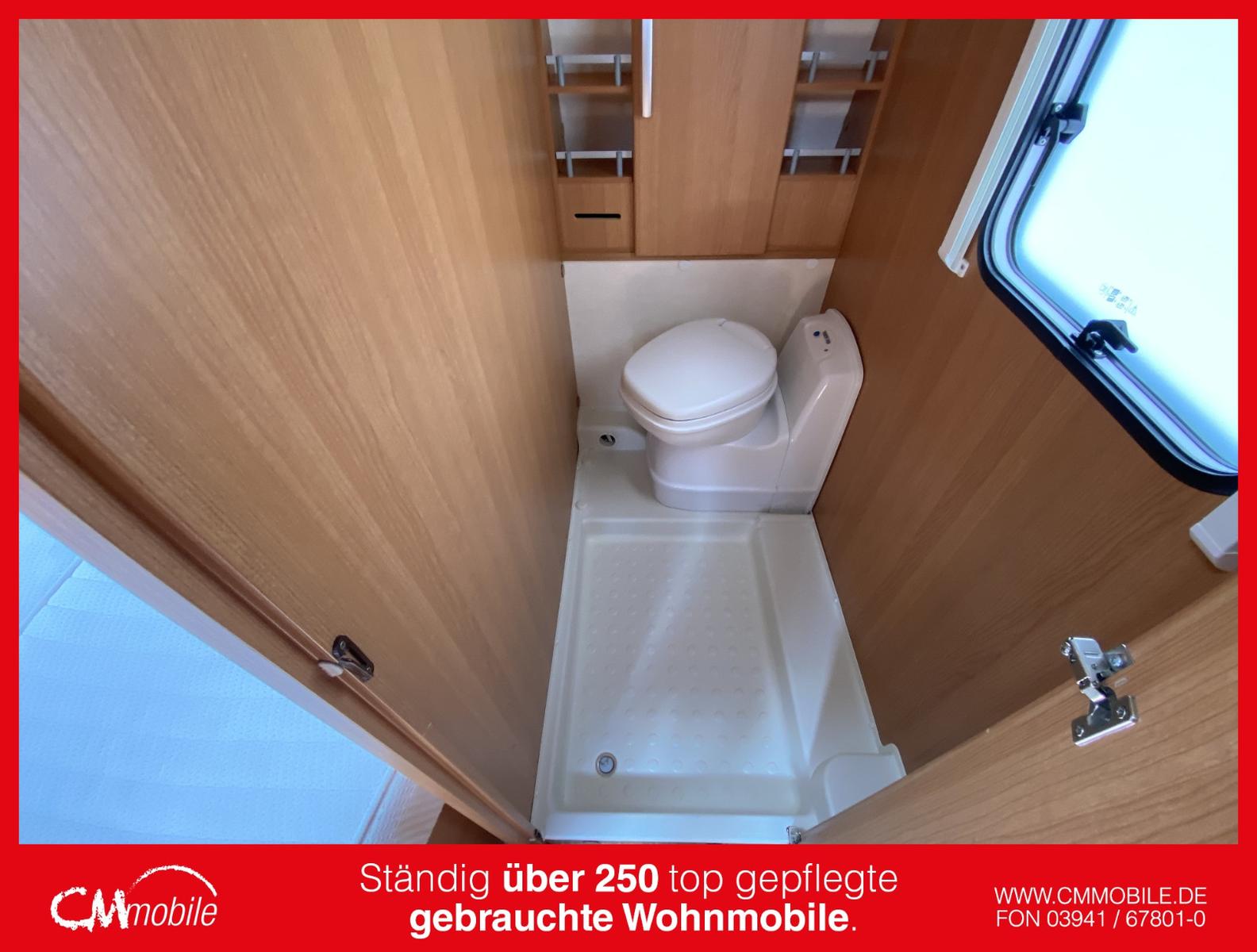 Knaus Sport 500 FU - Festbett - Rundsitzgruppe -