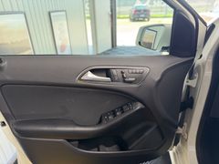 MERCEDES-BENZ B220 4Matic/KAMERA/ILS/TOTWI/