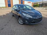 Ford Fiesta 1.2 Titanium  Benziner  TÜV ... - Ford Fiesta aus 2011: For