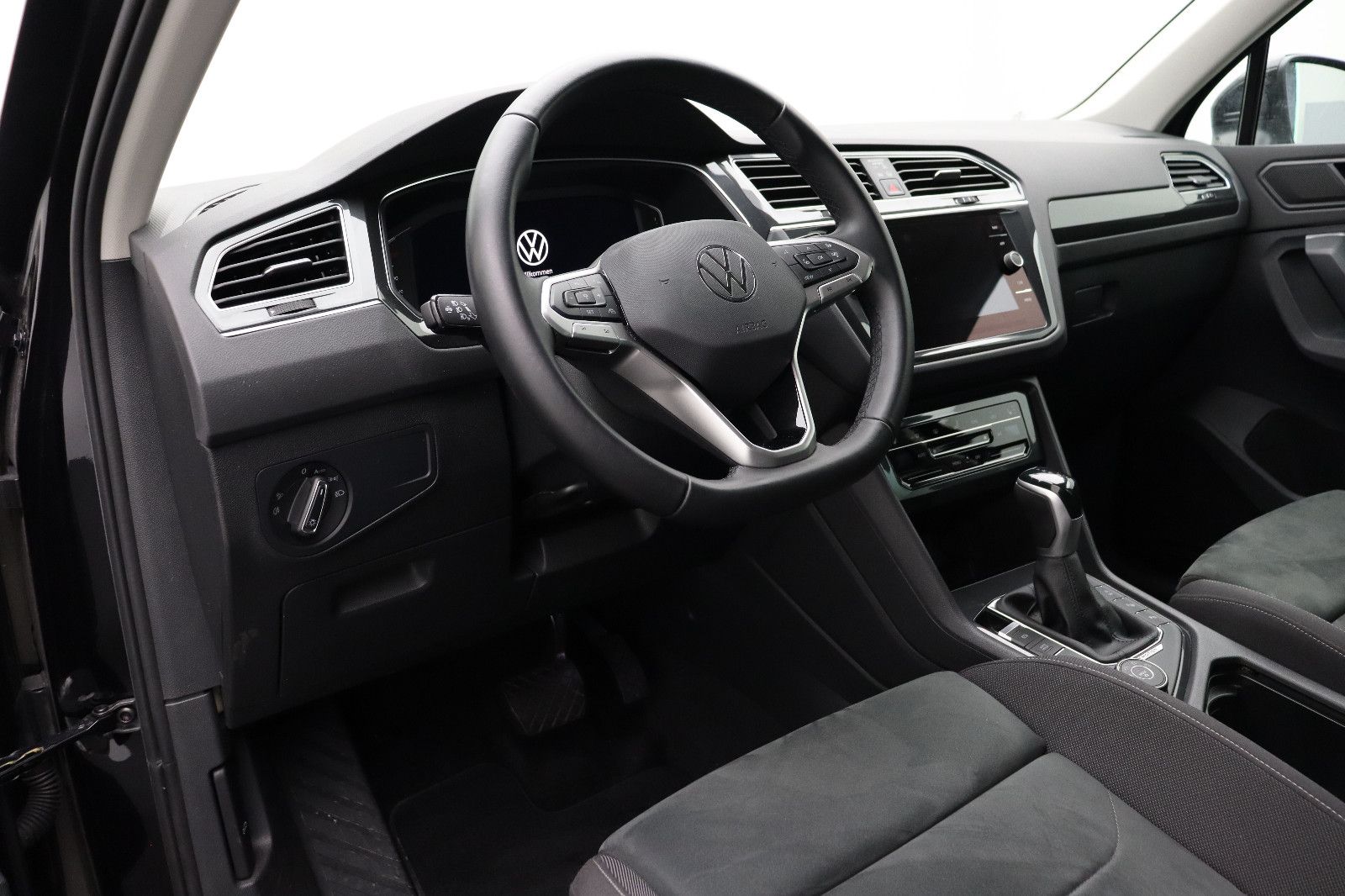 Fahrzeugabbildung Volkswagen Tiguan 2.0 Elegance 4Motion