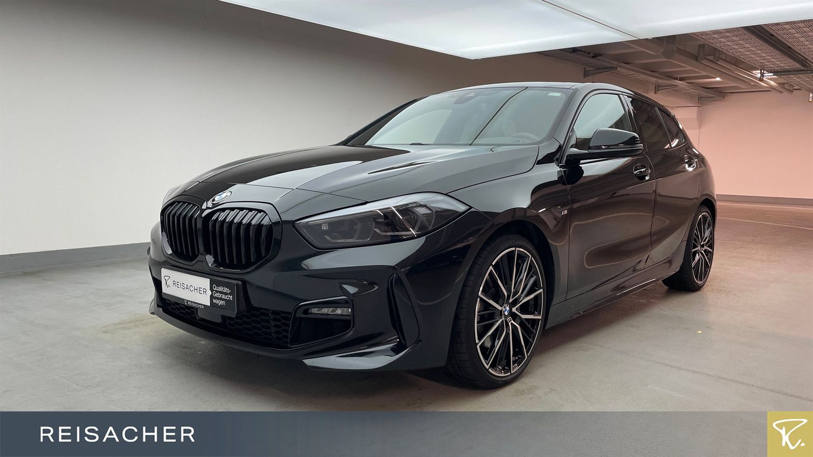 BMW 120i A M-Sport,LCProf,Pano,Leder,LRH,DA,PA,19"
