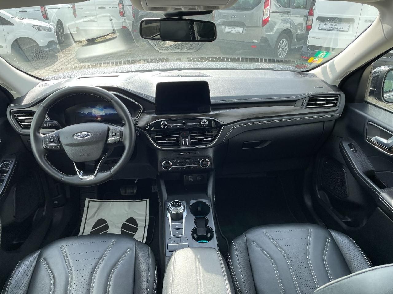 Fahrzeugabbildung Ford Kuga Plug-In Hybrid Vignale