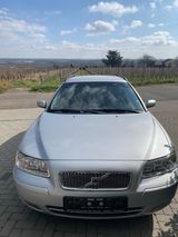 Volvo V70 2.4D - 200.000km, Scheckheftgepflegt - Volvo V70 mit Diesel-Antrieb: Kombi, Automatik, 2.4
