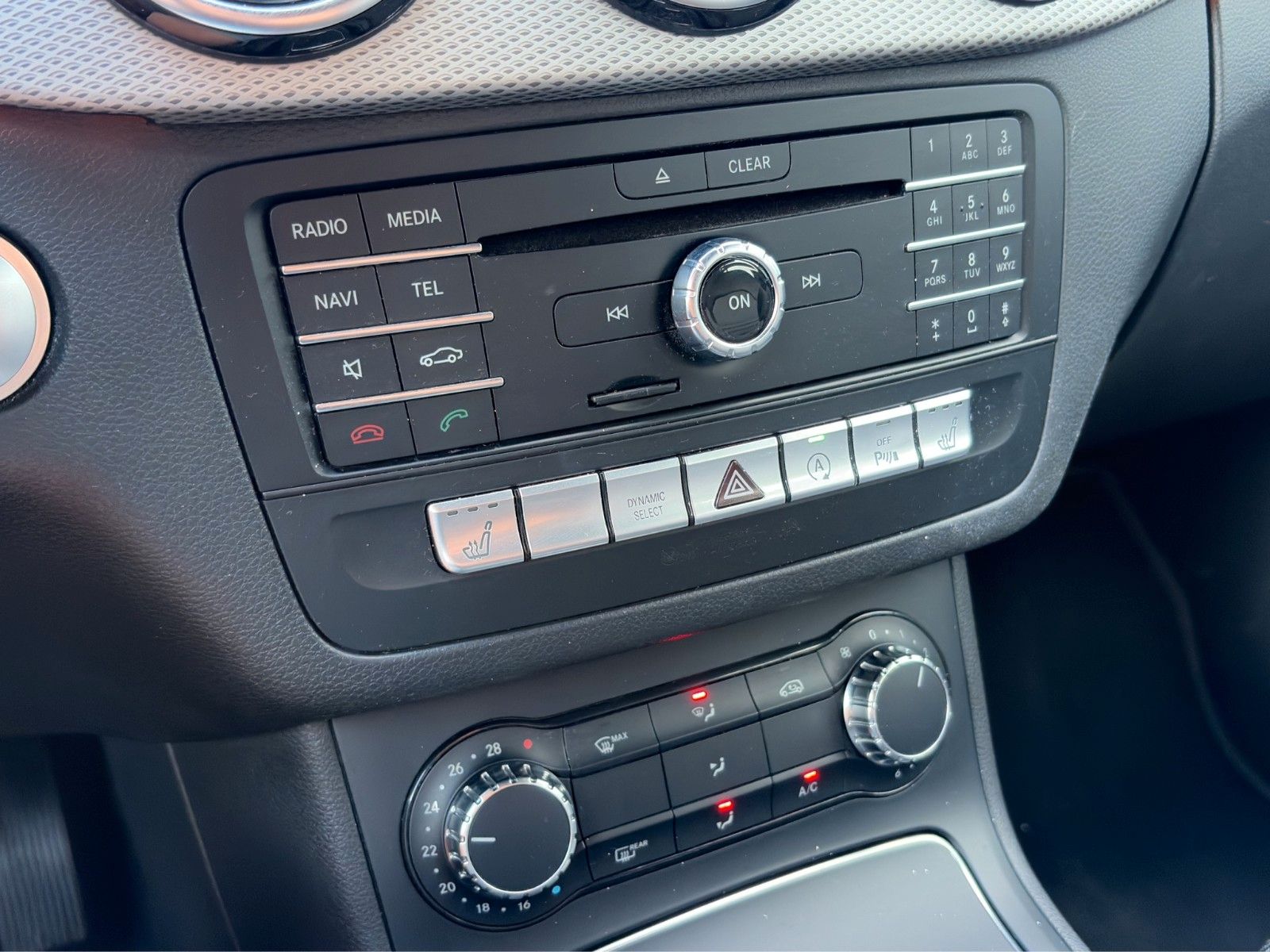 Fahrzeugabbildung Mercedes-Benz B 180 d*LED*SHZ*PDC*Kamera**