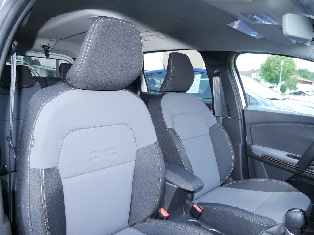 Fahrzeugabbildung Dacia Jogger Extreme HYBRID 140