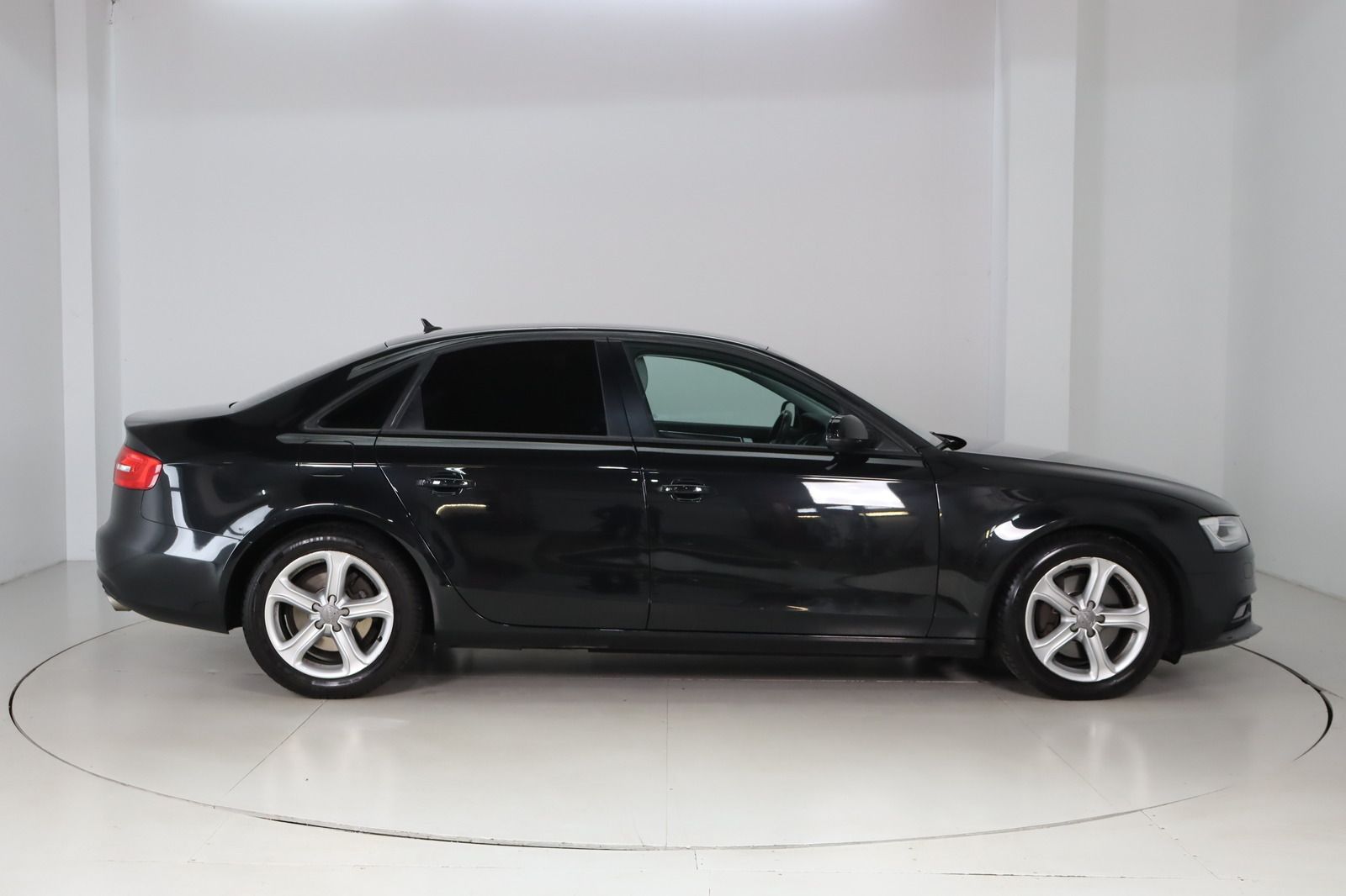 Fahrzeugabbildung Audi A4 3.0 TDI S tronic * Xenon * Navi * el. Sitze