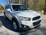 Chevrolet Captiva 2.2 D*7-Sitze*Automatik*Kamera*Leder*AHK - Chevrolet Captiva mit Diesel-Antrieb: Automatik
