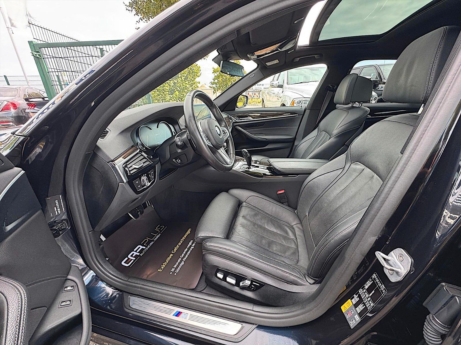 Fahrzeugabbildung BMW 530e Hybrid M Sport Shadow *ACC*LED*Display Key*