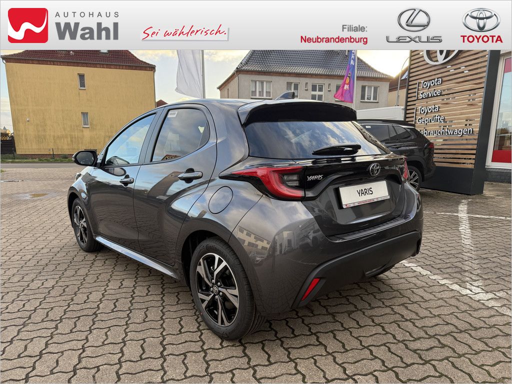 Toyota Yaris 1.5 Hybrid Teamplayer imagem 2