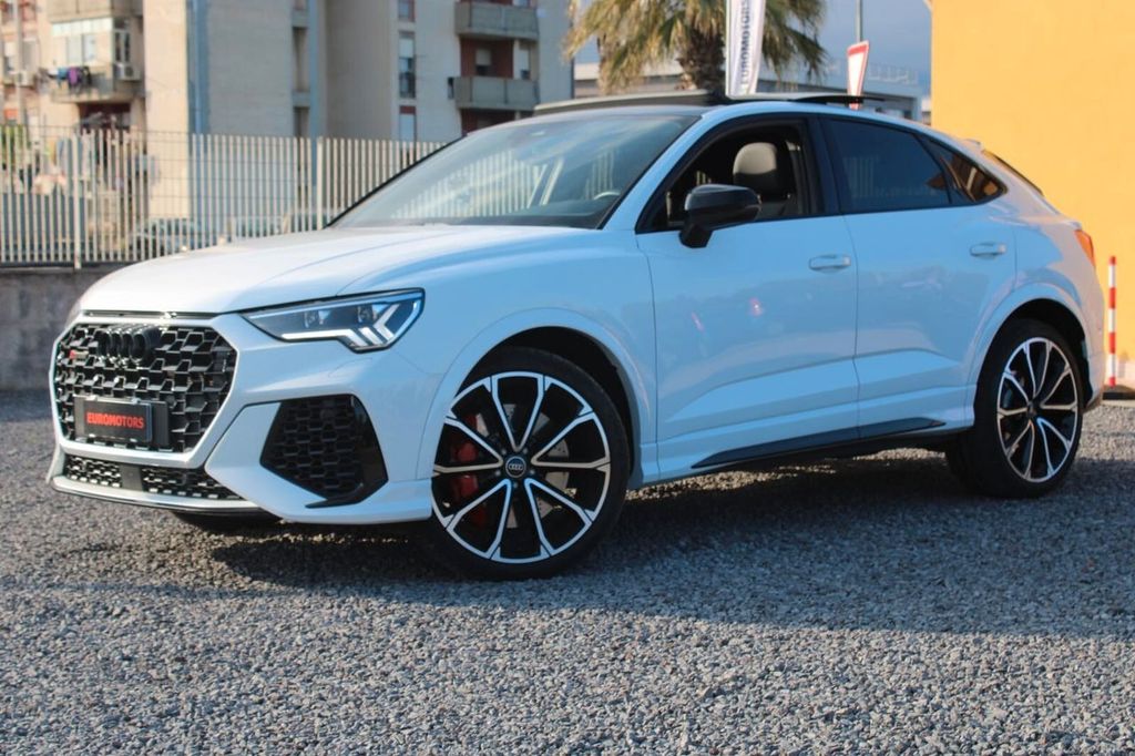 Image of Audi Q3