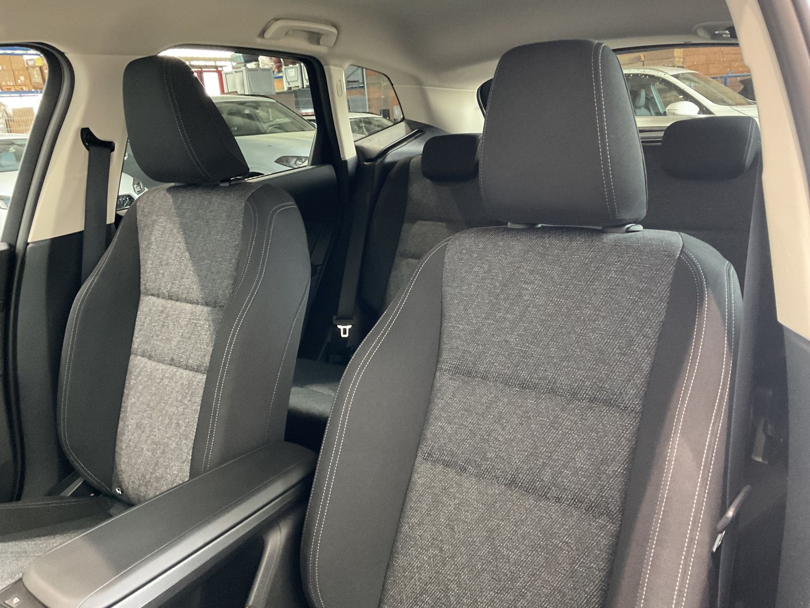 Fahrzeugabbildung BMW 220i |Anhängerkuppl. |Komfortzugang |Parking Ass