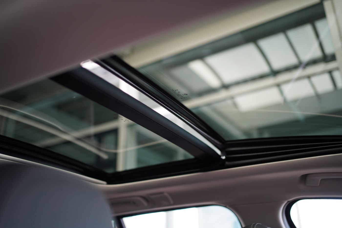 Fahrzeugabbildung BMW 320iA+Komfortzug. +DrivingAssist+PanoramaGlasdac