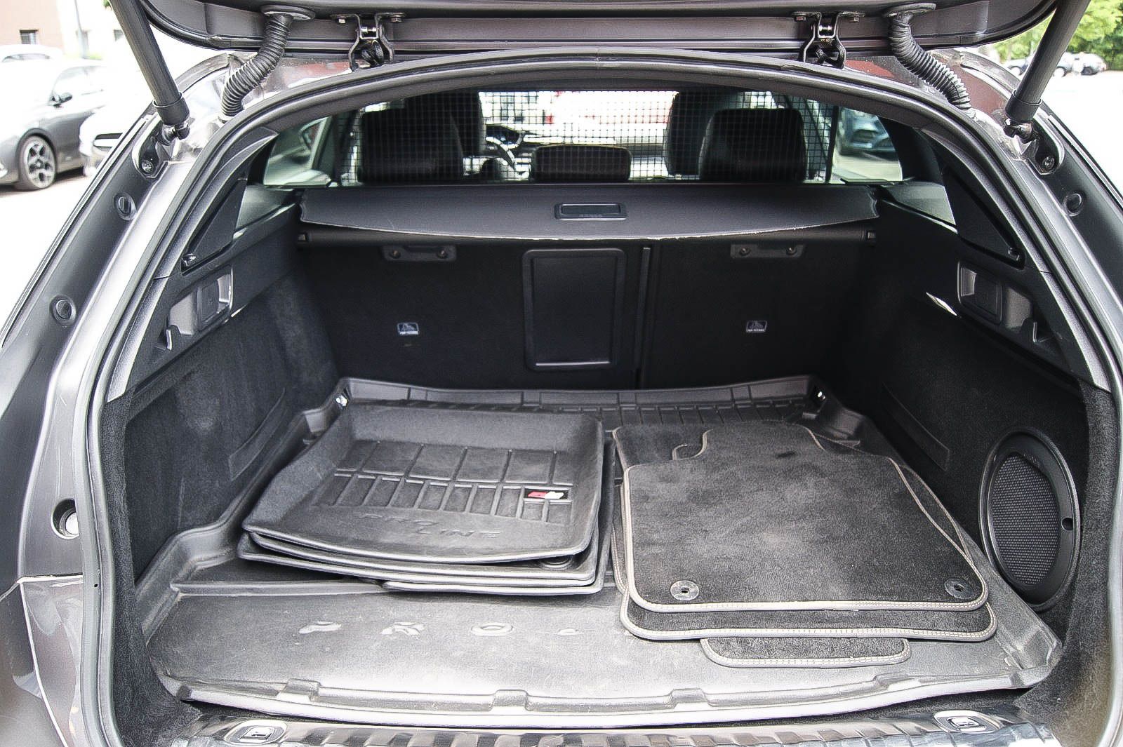 Fahrzeugabbildung Peugeot 508 SW GT Pack NIGHT-VISION ANHZV SCHIEBEDACH