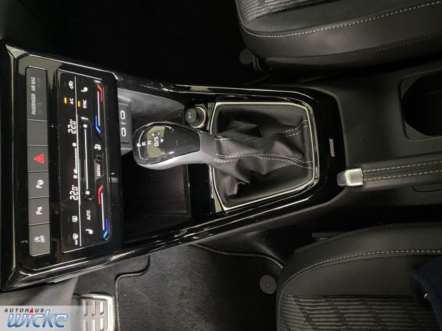 T-Cross 1.0 TSI DSG R-Line KLIMA NAVI LED APP
