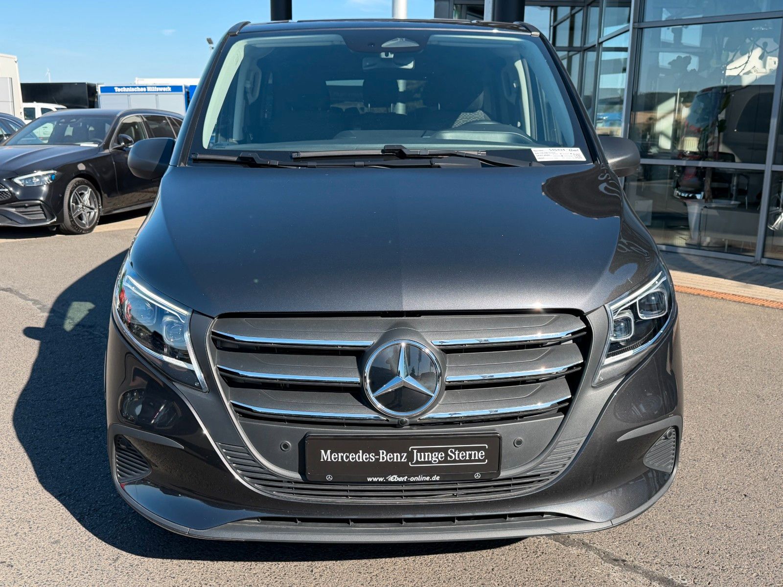 Fahrzeugabbildung Mercedes-Benz Vito 116 CDI 9G Tourer SELECT AHK2,5to LED