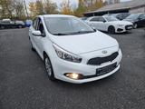 Kia Ceed Attract - Kia: Attract