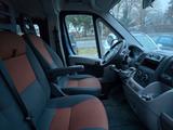 Fiat Ducato Kombi 30 100 9-Sitzer - Fiat Ducato: Kleinbus, Sitzer 9