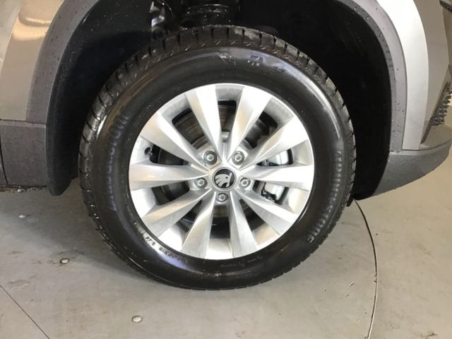 Fahrzeugabbildung Skoda Karoq Selection 1.5TSI DSG/LED/SHZ/Tempo/SmartLi