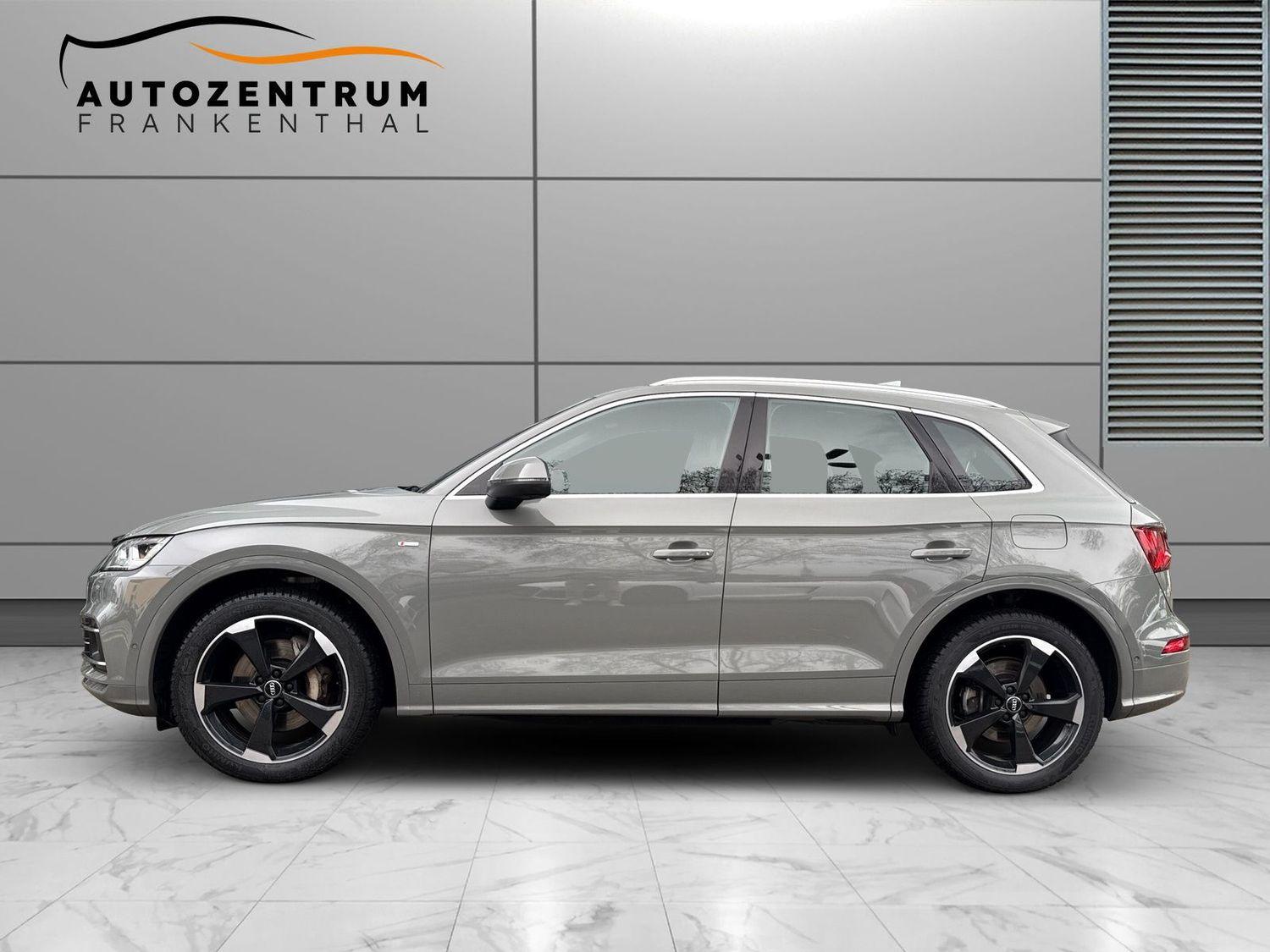 Audi Q5 55 TFSI e quattro S-LINE ACC KEYLESS 