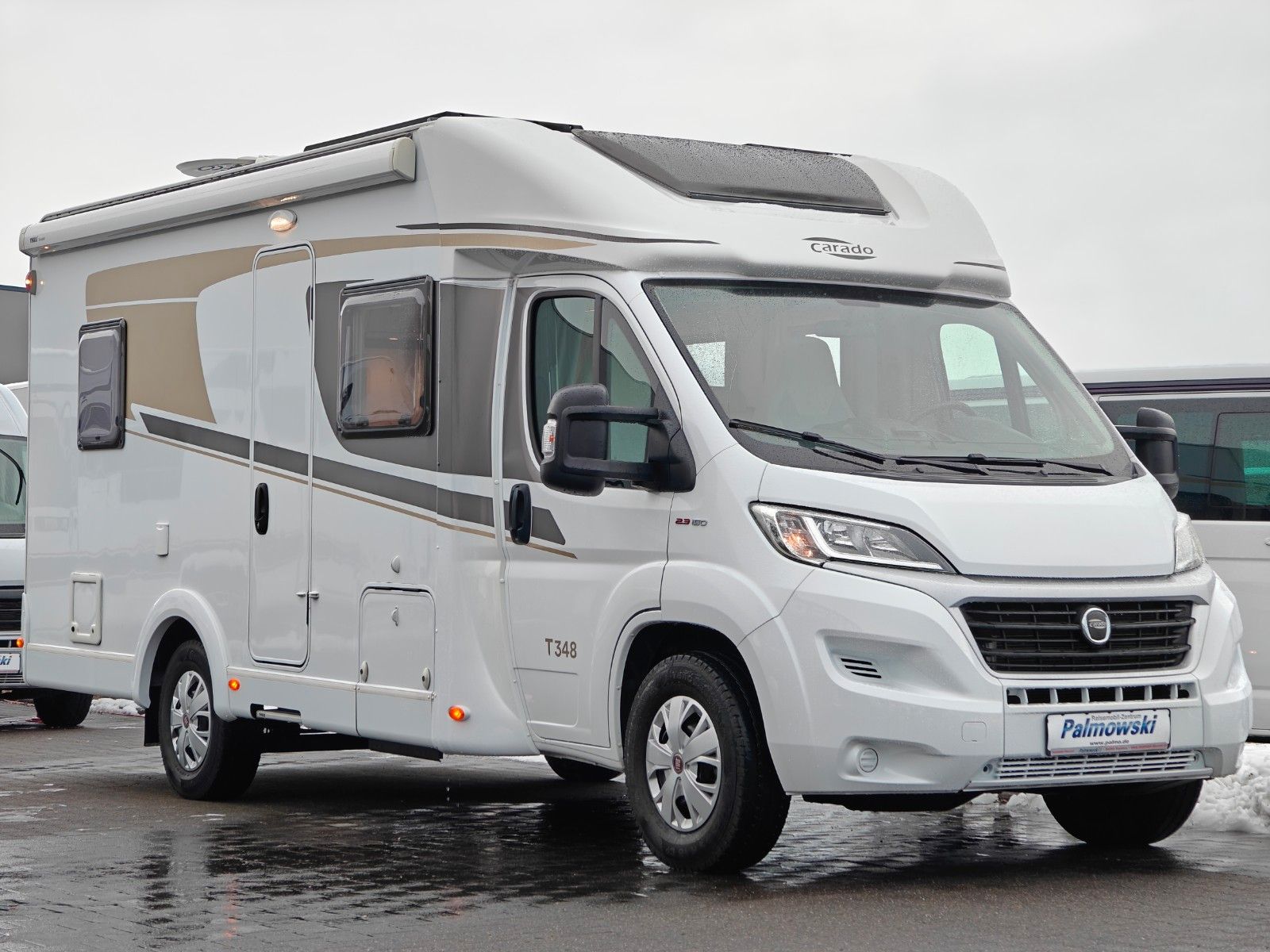 Fahrzeugabbildung Carado T-348 - Automatik, SAT, TV, 2x Solar, Hubbett -