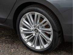 Foto Nummer 5: SKODA Superb