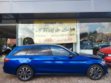 Fotografie Mercedes-Benz C 300 C 300d T Avantgarde ACC+MLED+NAV+MEMORY+AIRMATIC
