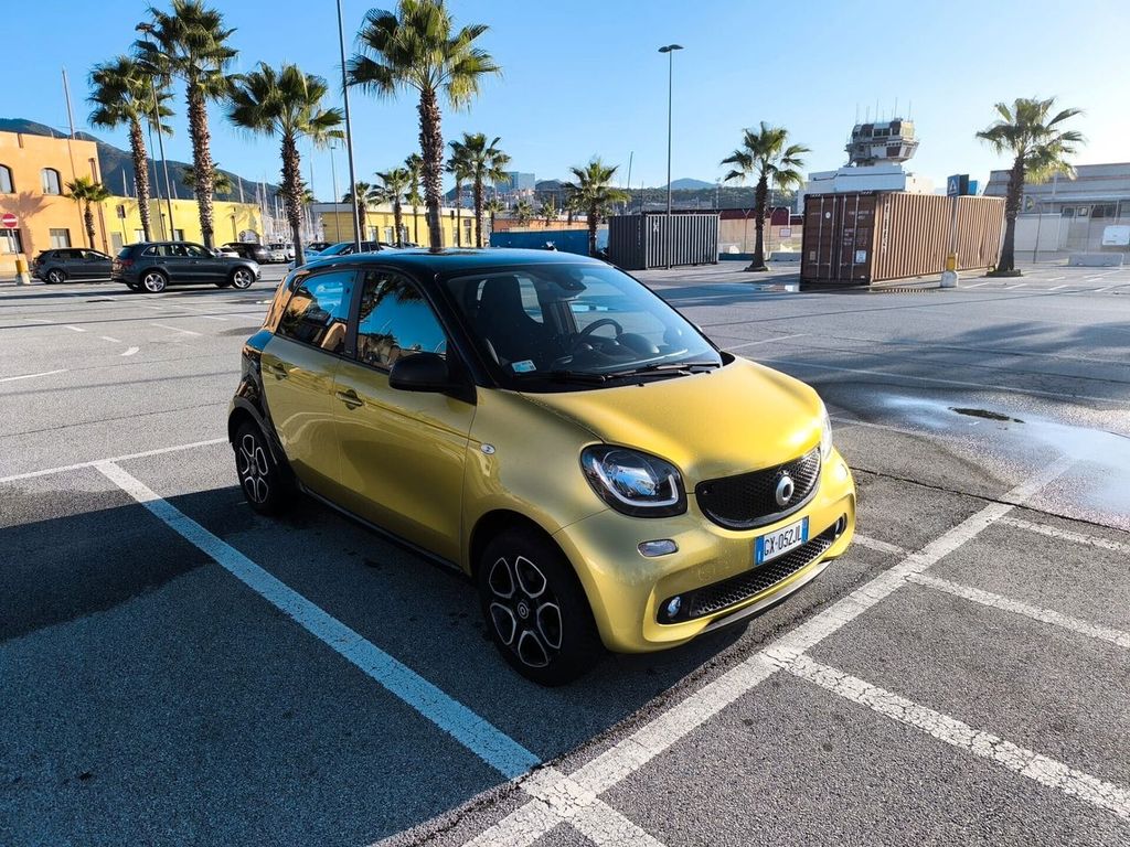 Image of Smart ForFour