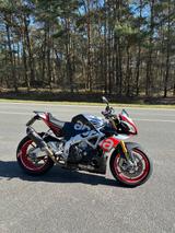 Aprilia Tuono V4 1100 Factory - APRILIA TUONO V4 1100 FACTORY