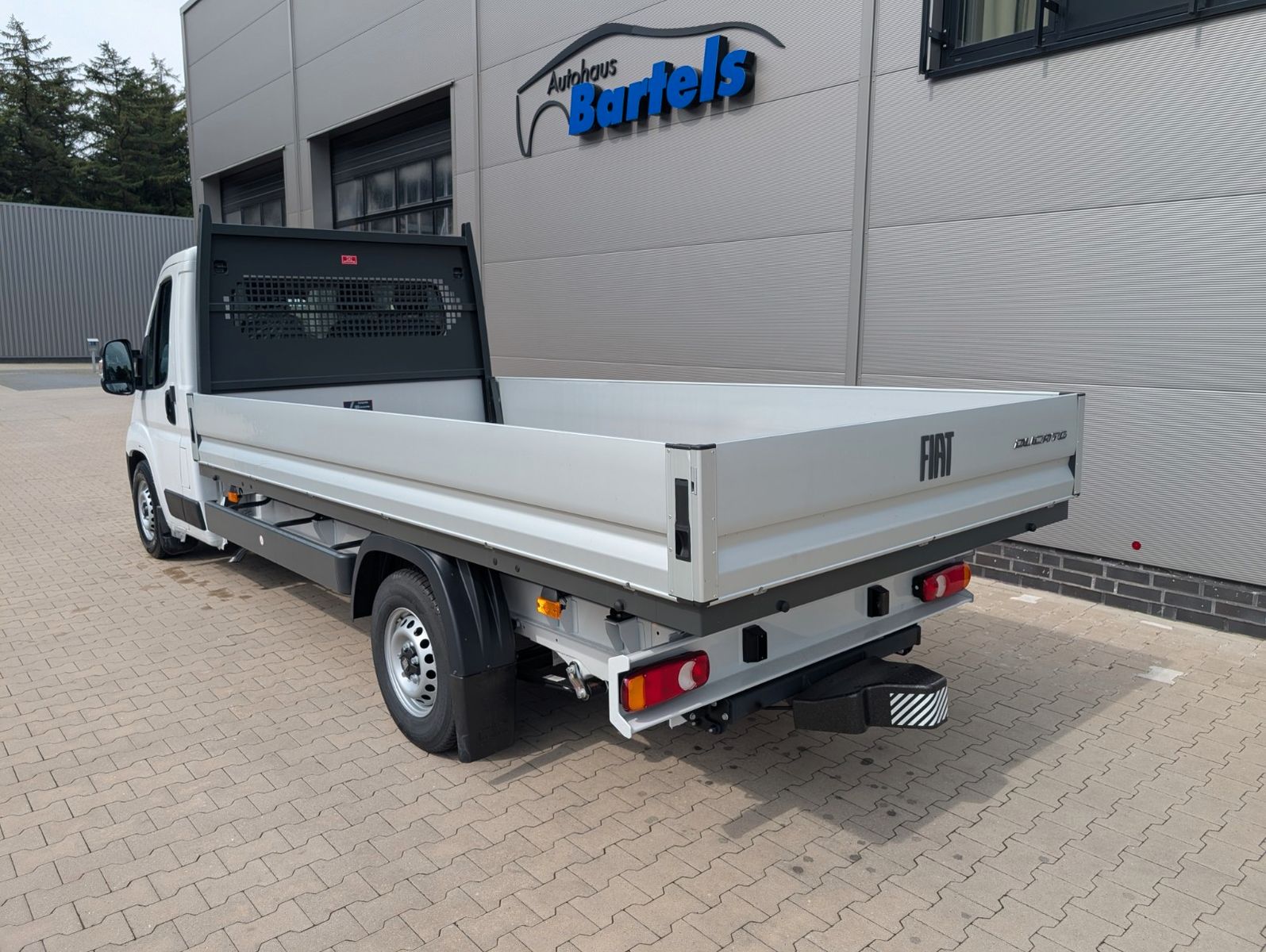 Fahrzeugabbildung Fiat Ducato Pritschenwagen 35 L4/L5 180 Multijet Maxi