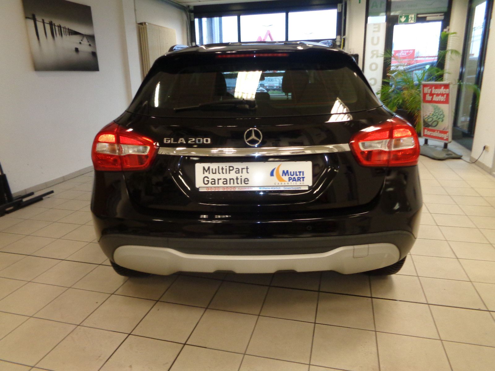 Fahrzeugabbildung Mercedes-Benz GLA 200 / Navi /Klima/Sportfahrwerk