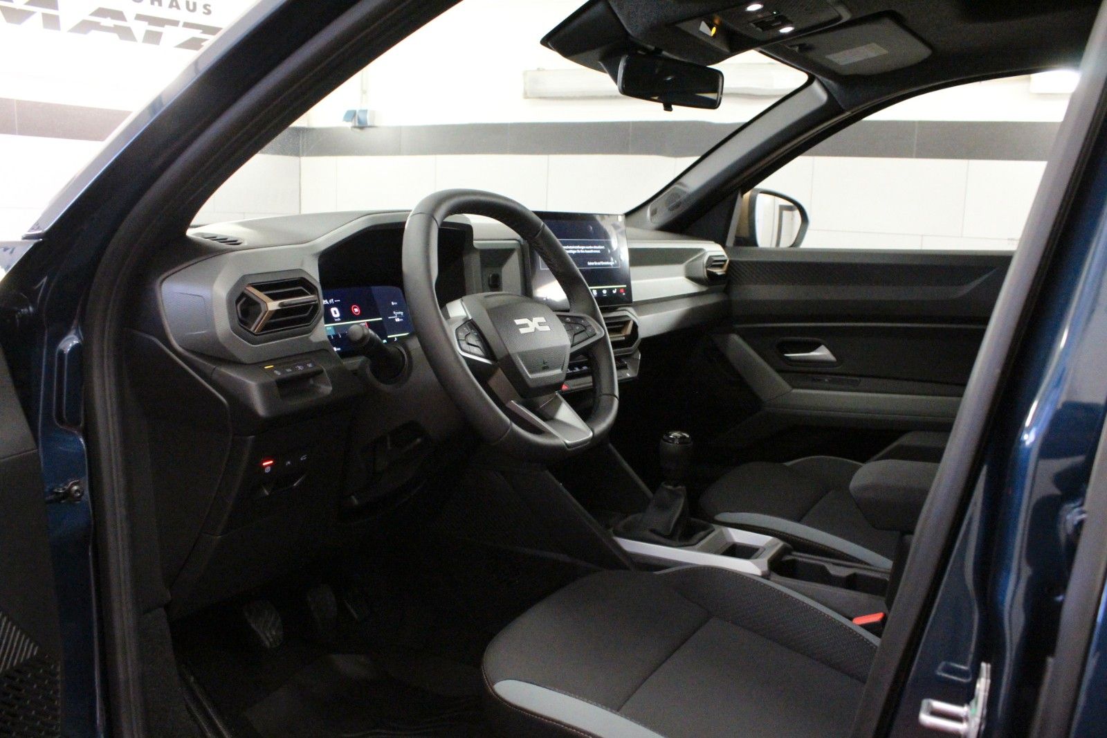 Fahrzeugabbildung Dacia Bigster mild hybrid-G 140 Extreme *Winter-Paket*