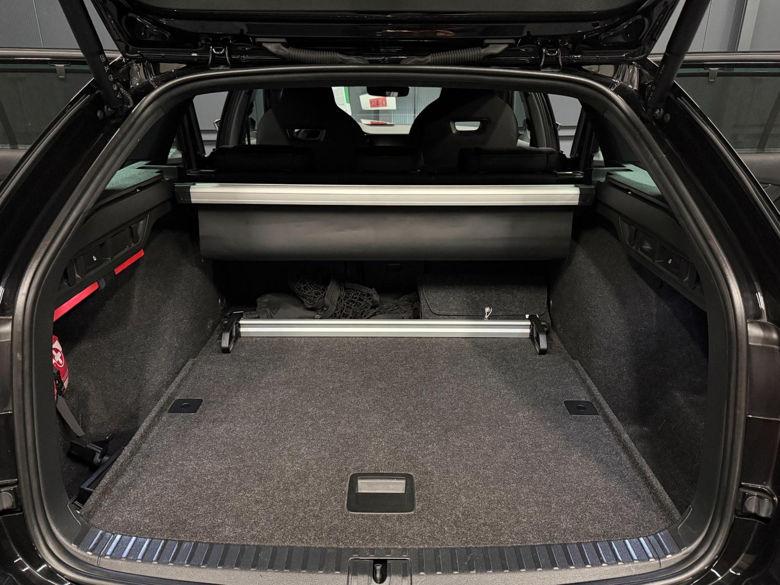 Skoda Octavia Combi RS 4x4 *19Zoll*Challenge*Standhzg*