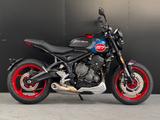 Triumph Trident 660 Triple Tribute LOW - Triumph Trident 660 Triple Tribute