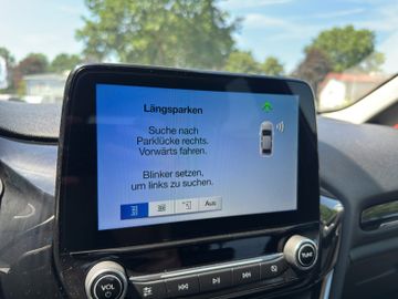 Ford Fiesta EcoBoost 1.0 KAMERA CARPLAY KLIMA
