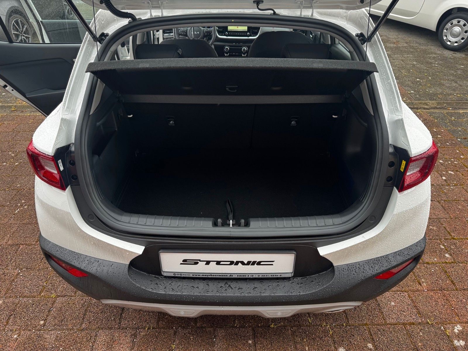 Fahrzeugabbildung Kia Stonic 1.0 T-GDI 100 Vision DCT7 NAVI KAMERA