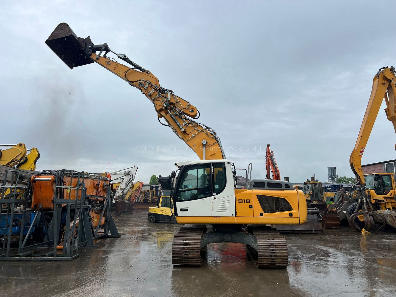 Fahrzeugabbildung Liebherr R 918 LC / ZSA / AC / Hammerleitung/ SW/