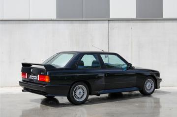 صورة 7 لـ 1986 BMW M3