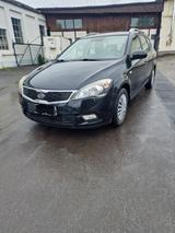 Kia cee'd / Ceed Sporty Wagon 1.4 CVVT Spirit Spirit - gebrauchte Kia cee'd / Ceed aus dem Jahr 2010