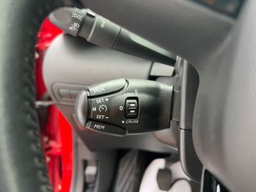 Fahrzeugabbildung Citroën C3 Aircross 1.2 Pure Tec 110 Feel, Klimaaut. PDC