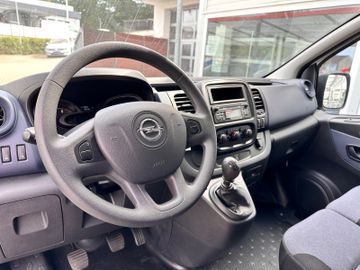 Opel Vivaro - 9