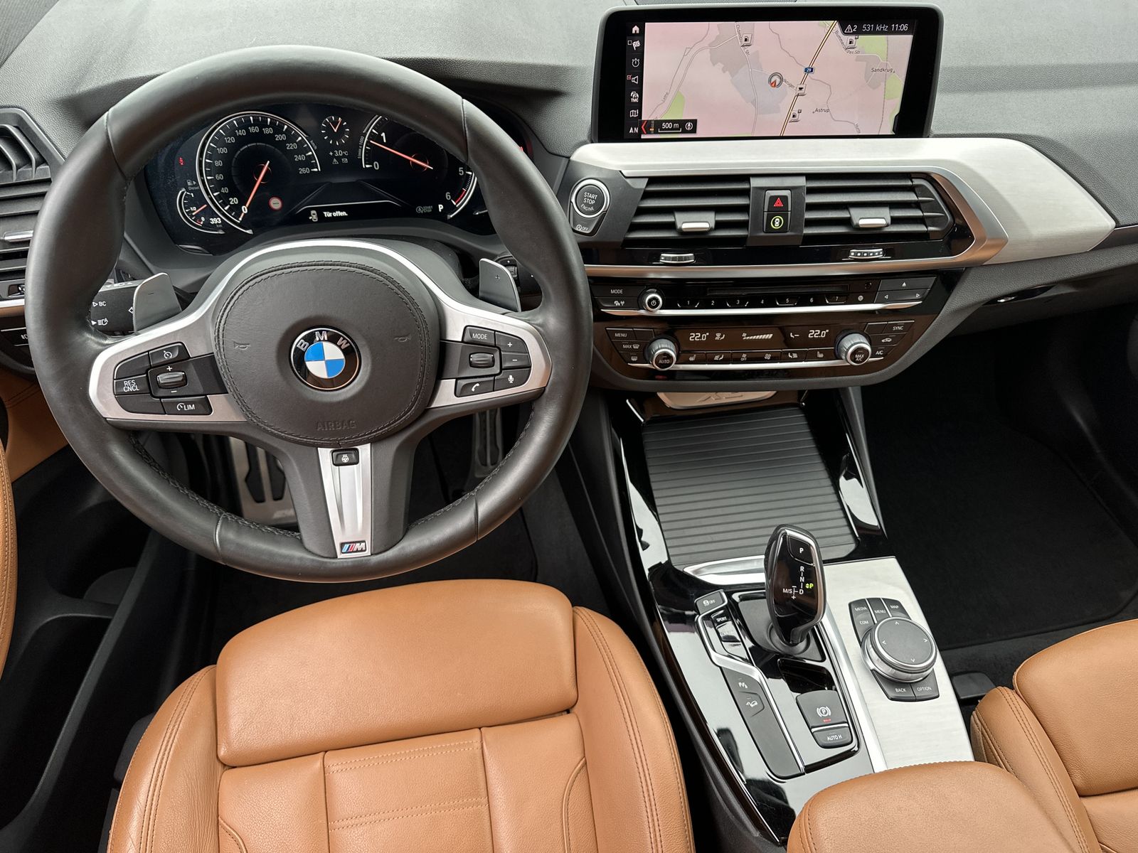 Fahrzeugabbildung BMW X3 xDrive30d M-Sport NAV+LED+HEAD-UP+DIGDISPLAY
