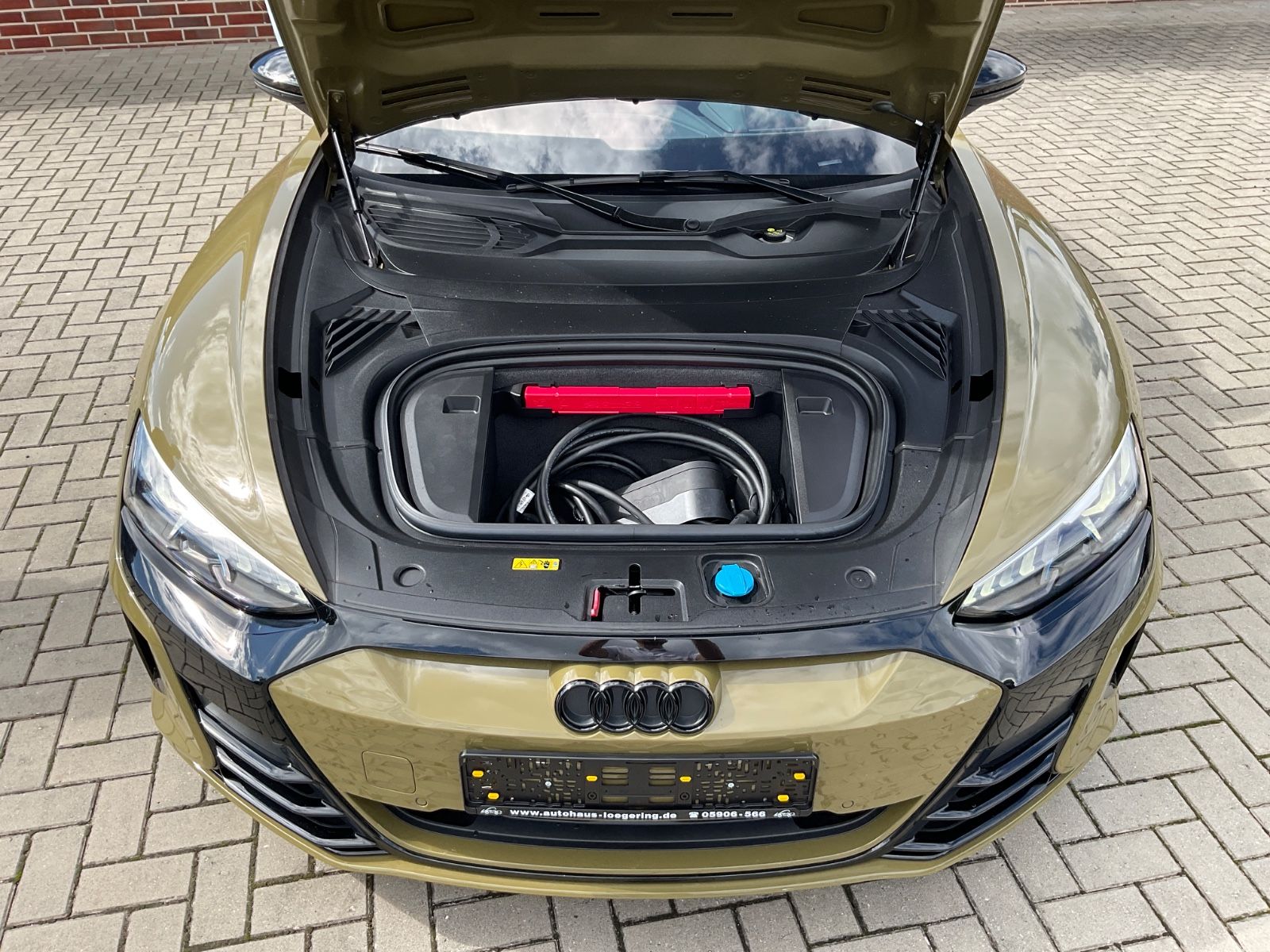 Fahrzeugabbildung Audi e-tron GT RS quattro,Voll Ausstattung,UPE175.500