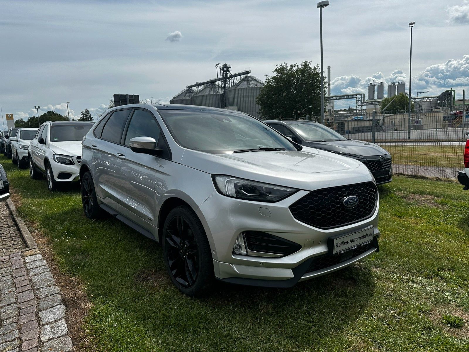 Fahrzeugabbildung Ford Edge ST-Line 4x4 Navi / Pano / T.Leder/ Sitzhzg